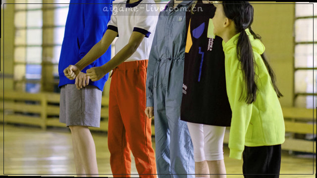 流程图：联系客服 → 确认需求 → 提交工单 → 等待回复 → 问题解决。